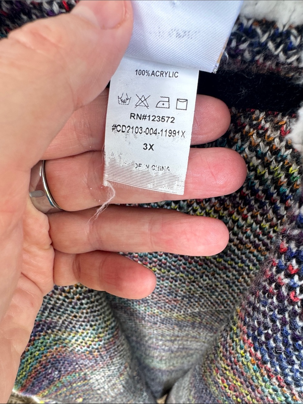 Open-Front Multicolor Aztec Knit Cardigan - White - Picture 3 of 5